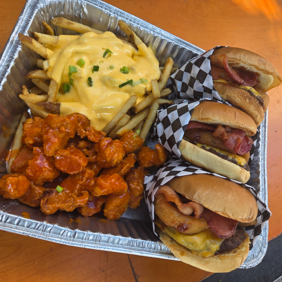Charola 3 burgers BBQ boneless y papas