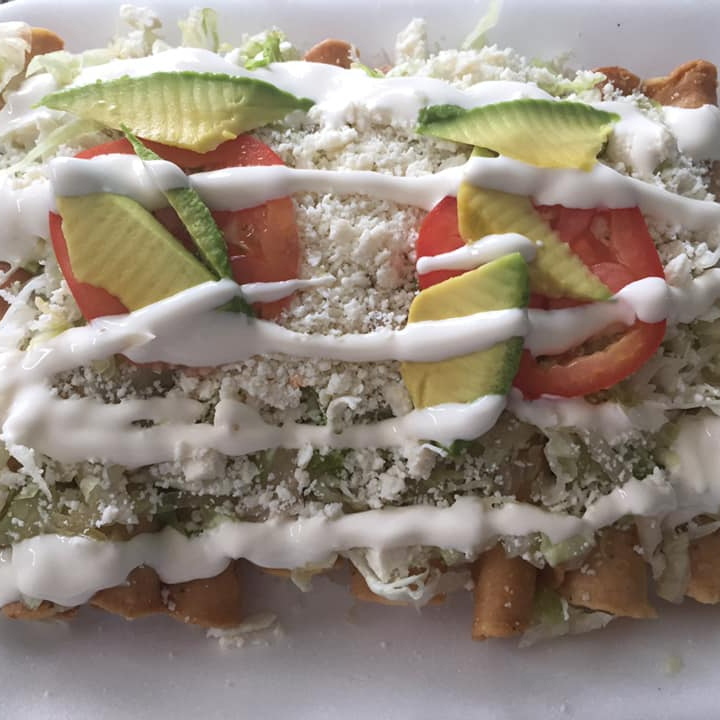 ORDEN DE 5 TACOS DORADOS