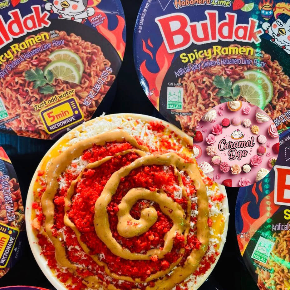 Charola Buldak Morado con Elote y Tostitos