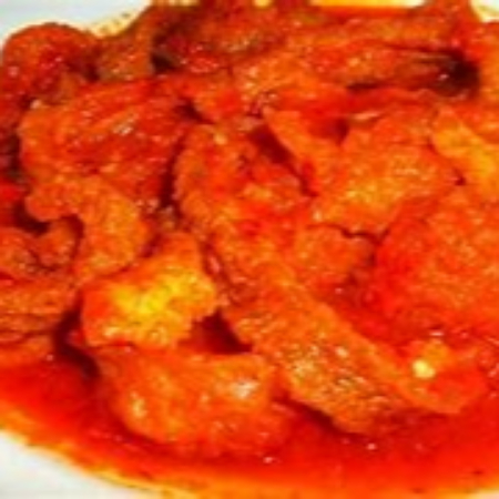 TACO DE GUISADO CHICHARRON DURO EN SALSA ROJA