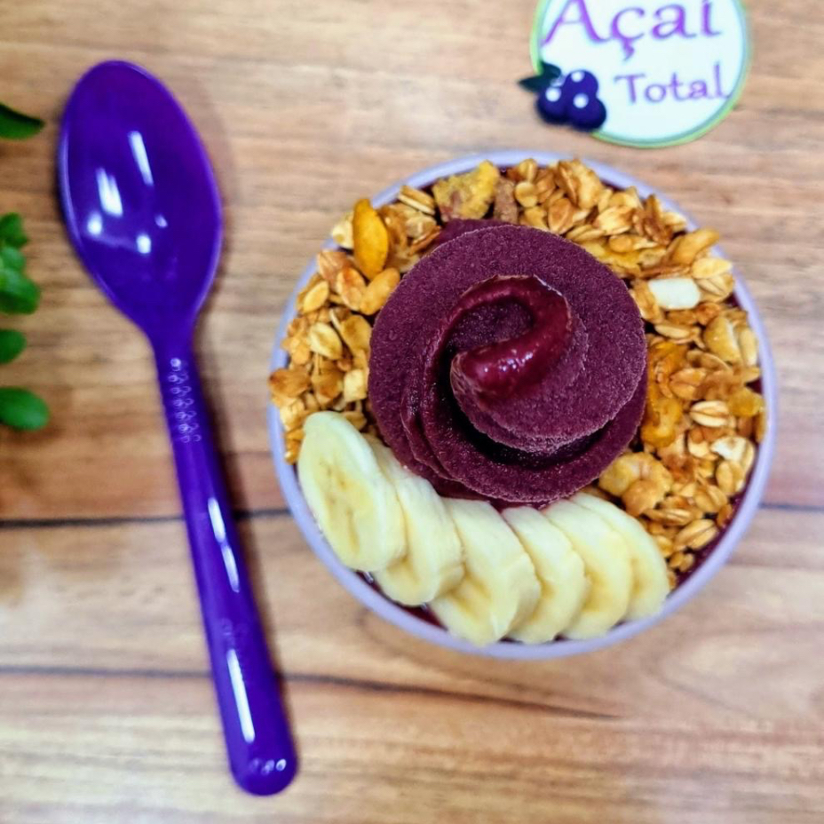 Escolha o tamanho + sua massa preferida + fruta + granola
Obs: Não é possível trocar itens e os adicionais só vão ser enviados separadamente caso tenha escolhido a opção 1 litro - tamanho família