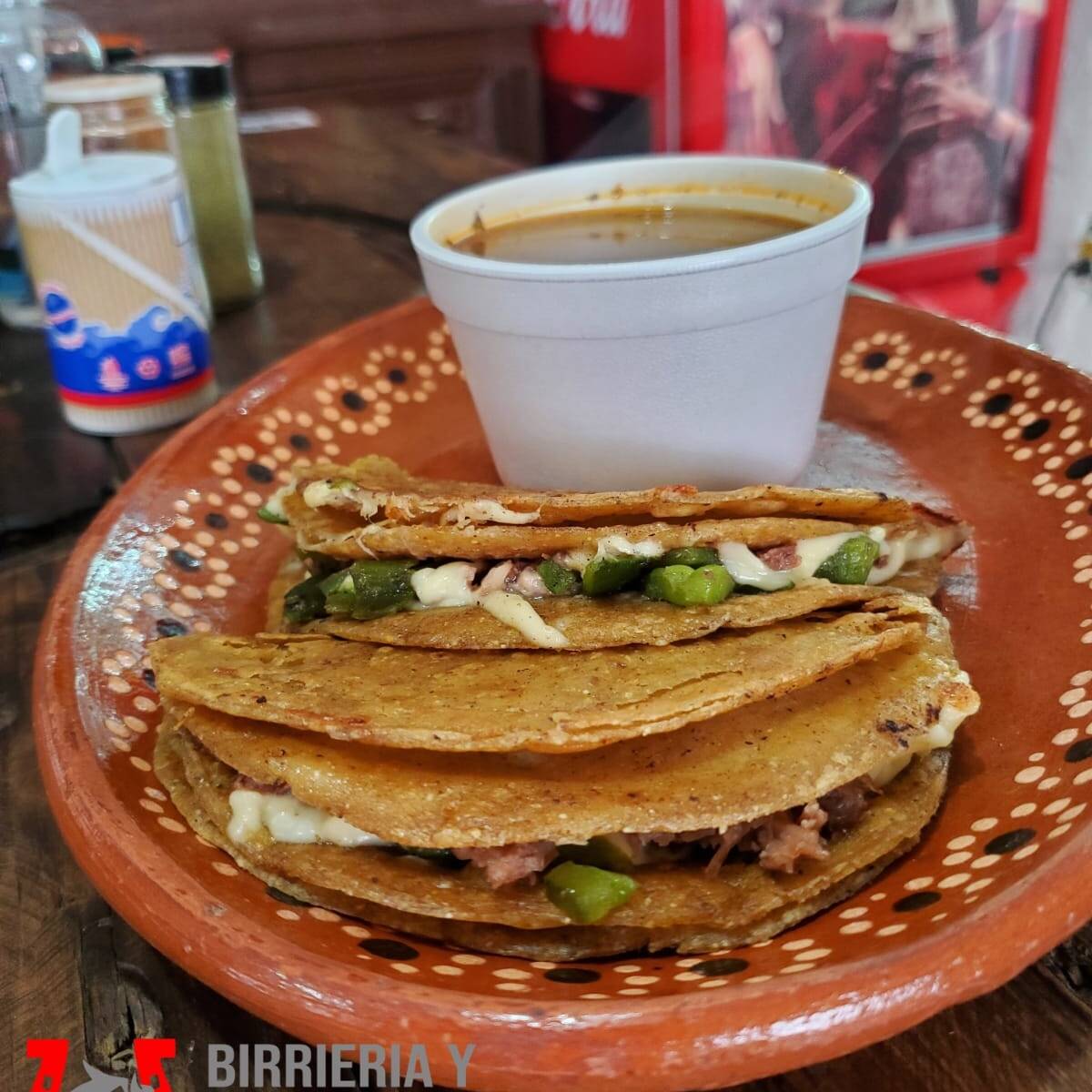 2 QUESABIRRIAS CALIFORNIA