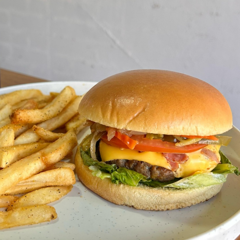 Hamburguesa Clásica con Papas