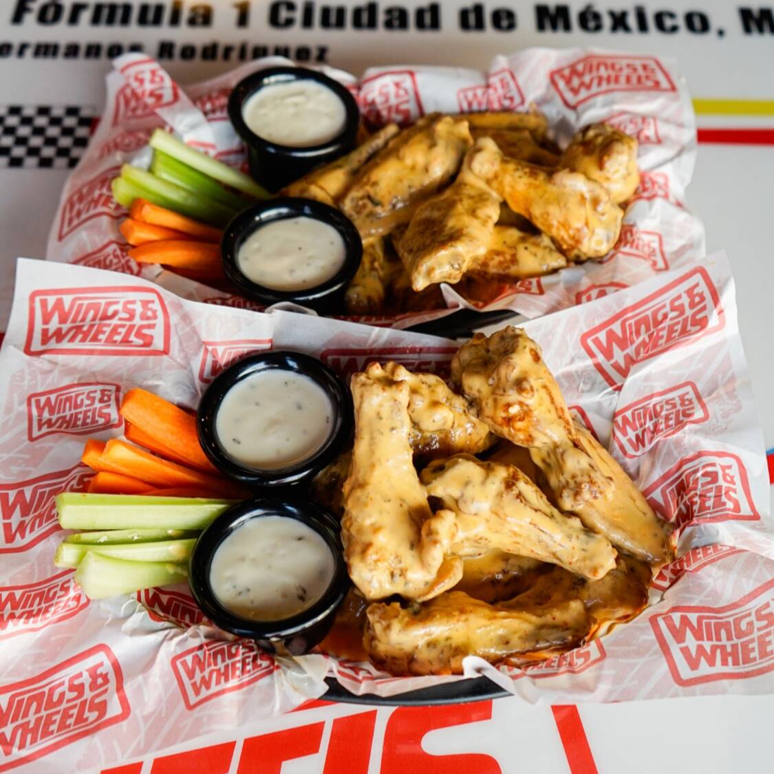 Orden de 24 Piezas de Alitas