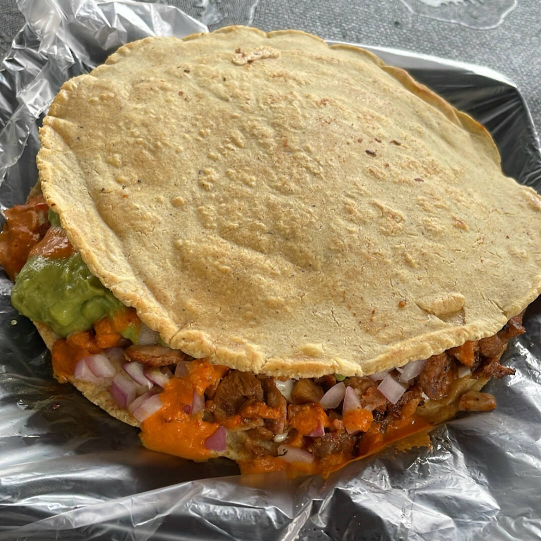 QUESADILLAS GIGANTES