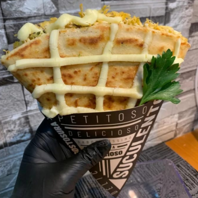 Crepe frances de frango com catupiry