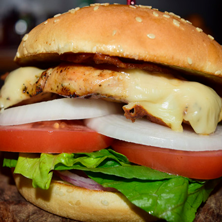 Combo California Chicken Burger + Papas
