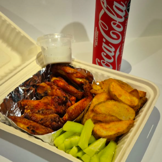 ORDEN DE ALITAS CON PAPAS Y REFRESCO