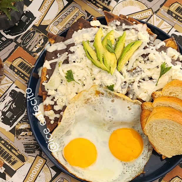 Chilaquiles De Frifol