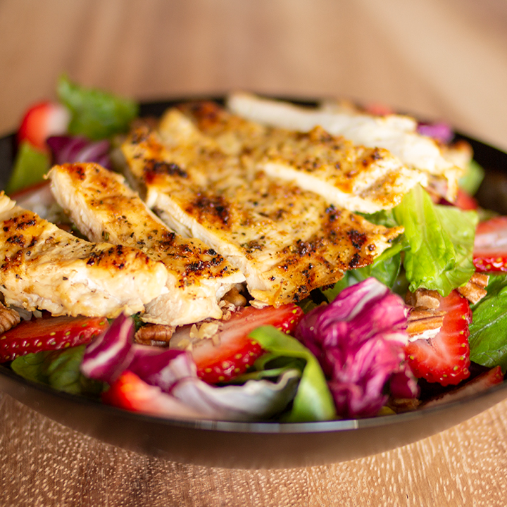 ENSALADA + BEBIDA