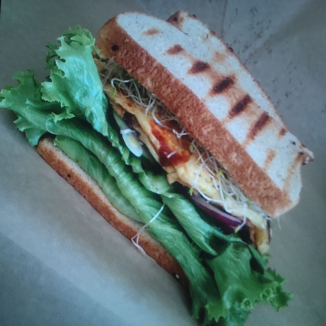 Sandwich De Huevo Con Champiñones