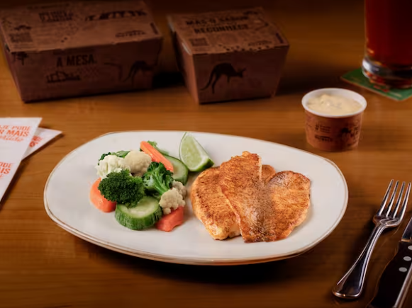 Tilápia preparada na chapa e servido com o delicioso molho tartare.
Sem Glúten