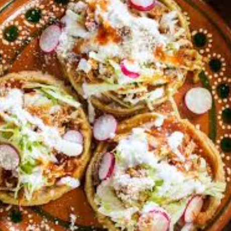 Sopes de Pierna