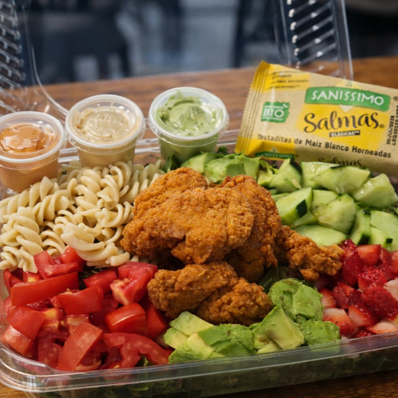 ENSALADA CON BONLESS NATURALES