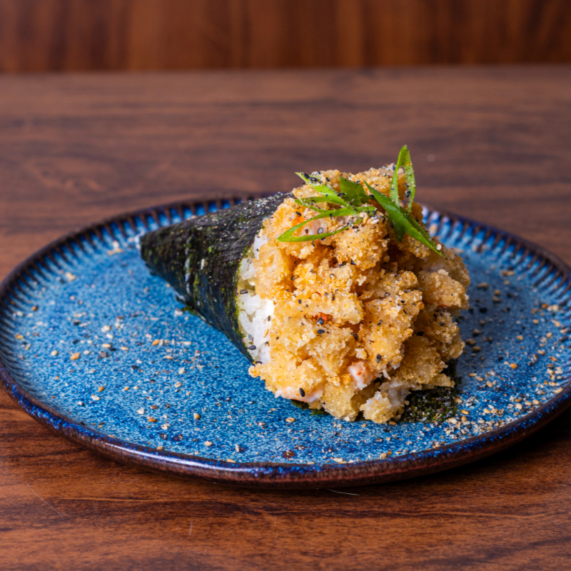 Camarão empanado com cream cheese.