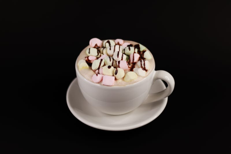 Chocolate con malvaviscos.