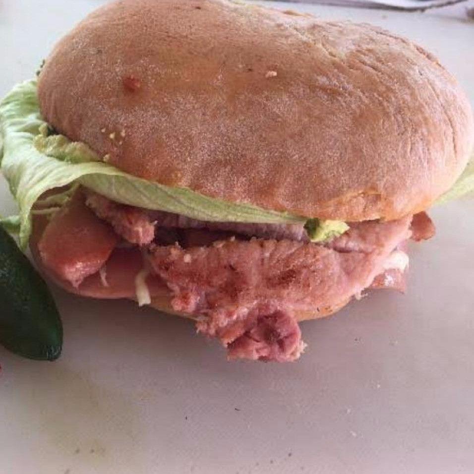 Lonche de Chuleta Ahumada