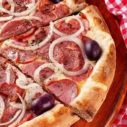 Pizza Grande de Calabresa