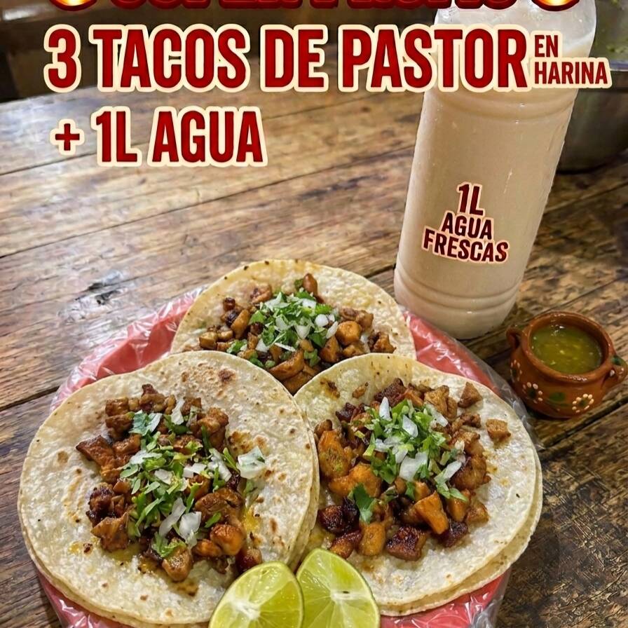 3 TACOS DE PASTOR DE TORTILLA DE HARINA Y 1L de a