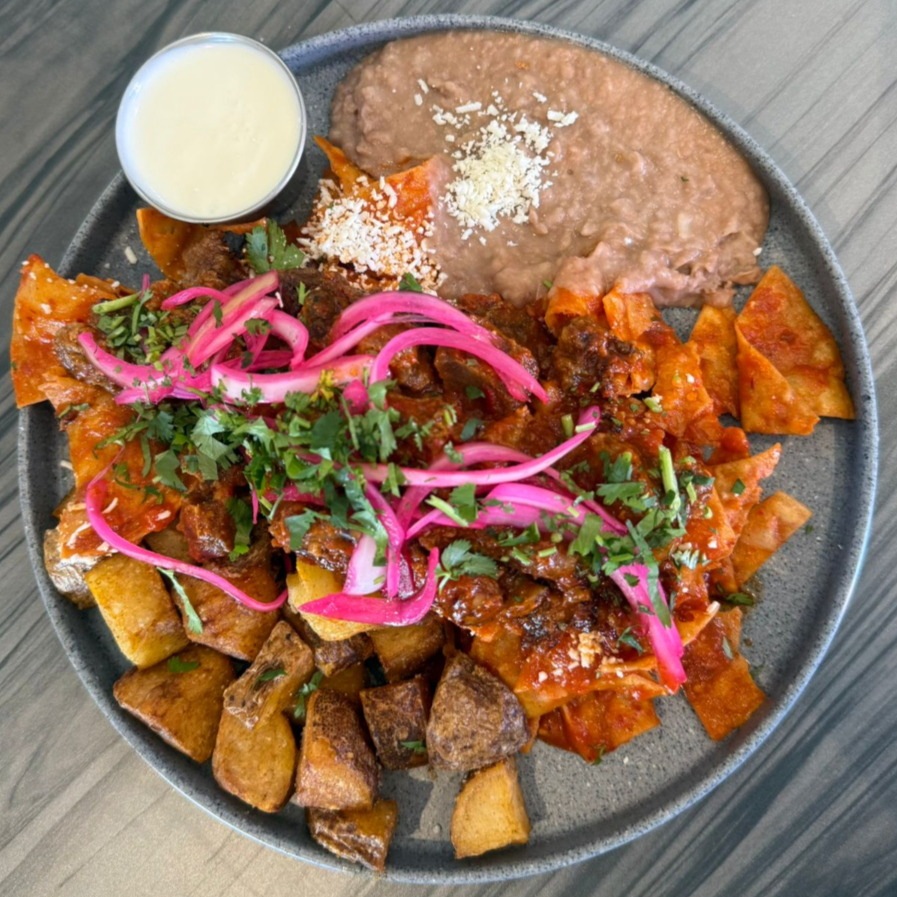 Chilaquiles de Lonja de Chicharrón
