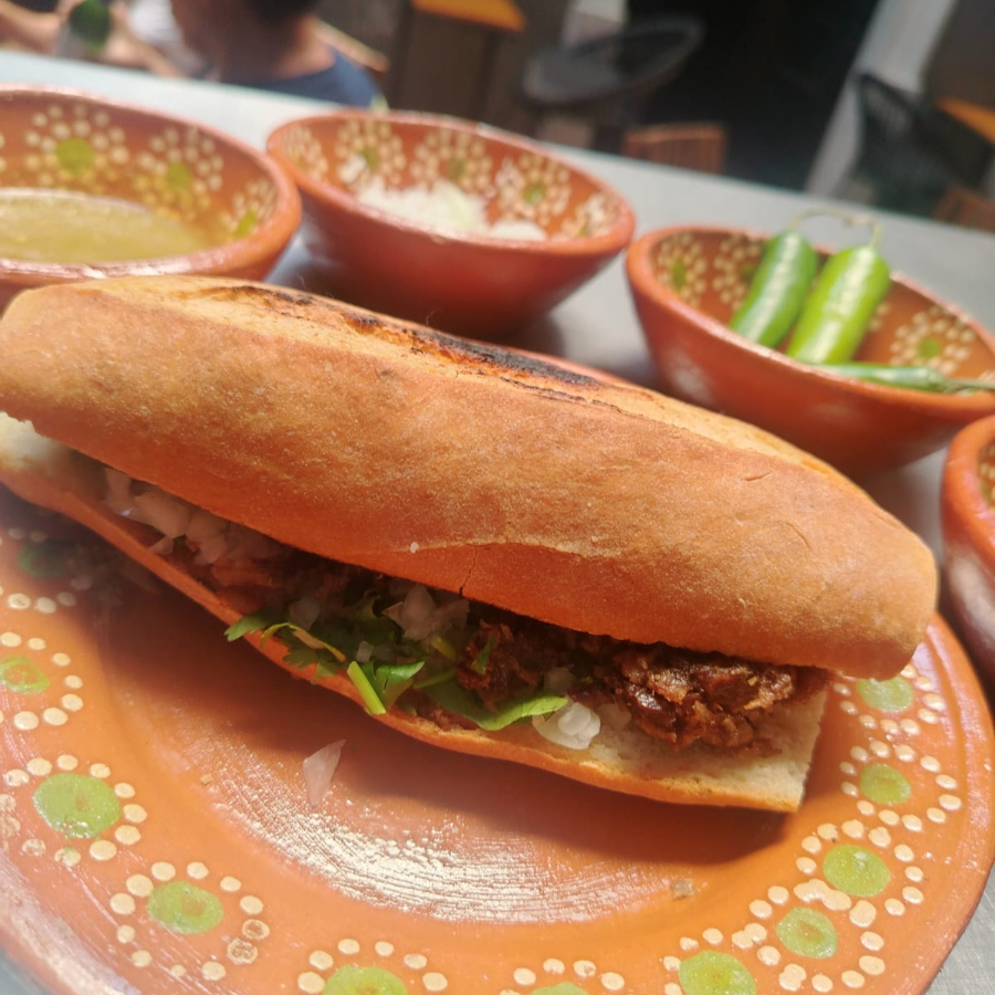 LONCHE DE BARBACOA NORTEÑA