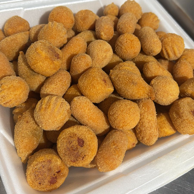 Vai todos os sabores separados por igual ( NÃO PODE SUBSTITUIR) Sabores ( Frango, Carne, Queijo, Pizza, Mortadela e Salsicha)