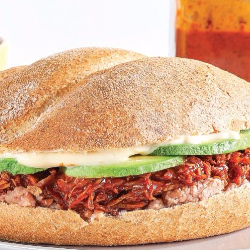 Torta Gigante Salchichón-Milanesa de Res-Quesillo