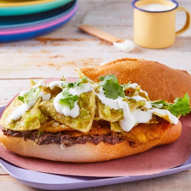 Torta de Chilaquiles Verdes