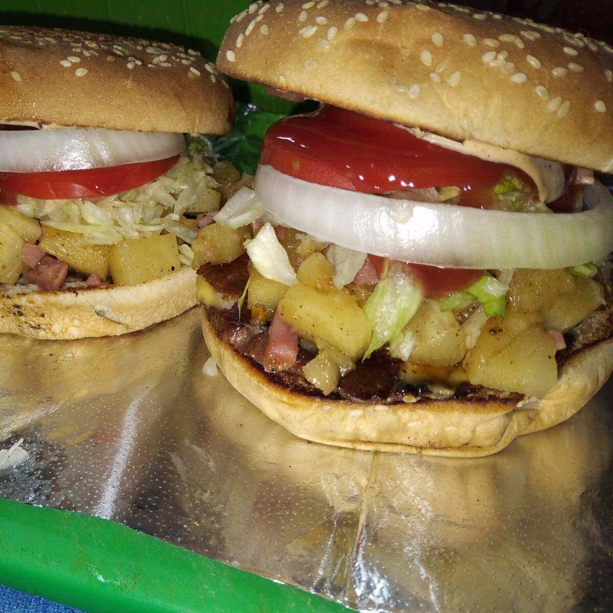 Hamburguesa con Piña