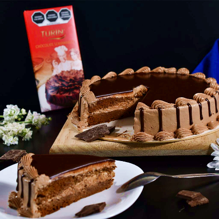 Pastel Doble Chocolate Mediano
