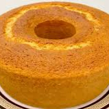 Um dos bolos mais gostosos, experimente e vai poder comprovar... Feito com ingredientes frescos, preparado com a própria fruta. Temos a opção com calda também,Serve 8 pessoas aproximadamente.