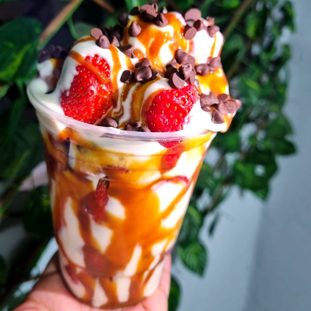 FRESAS CON CREMA GRANDES
