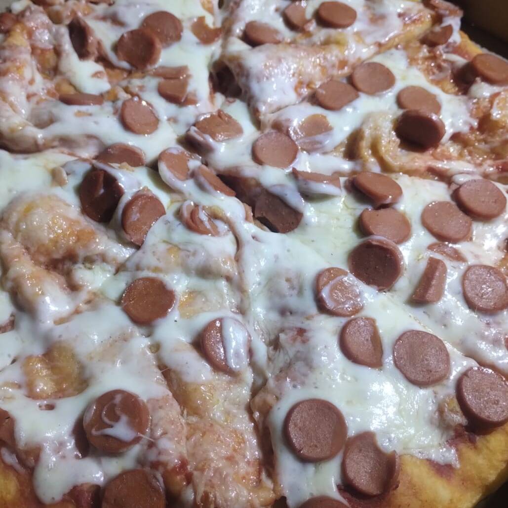 Pizza de Salchicha 14"