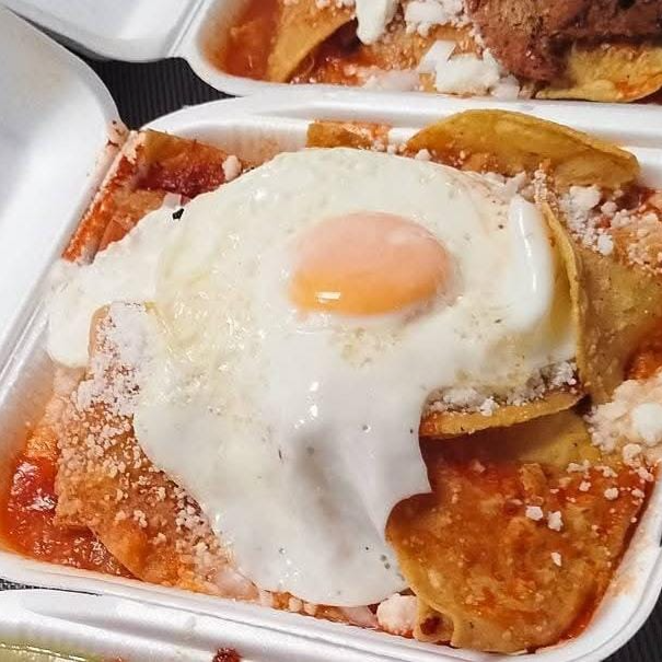 Chilaquiles con Huevo Estrellado