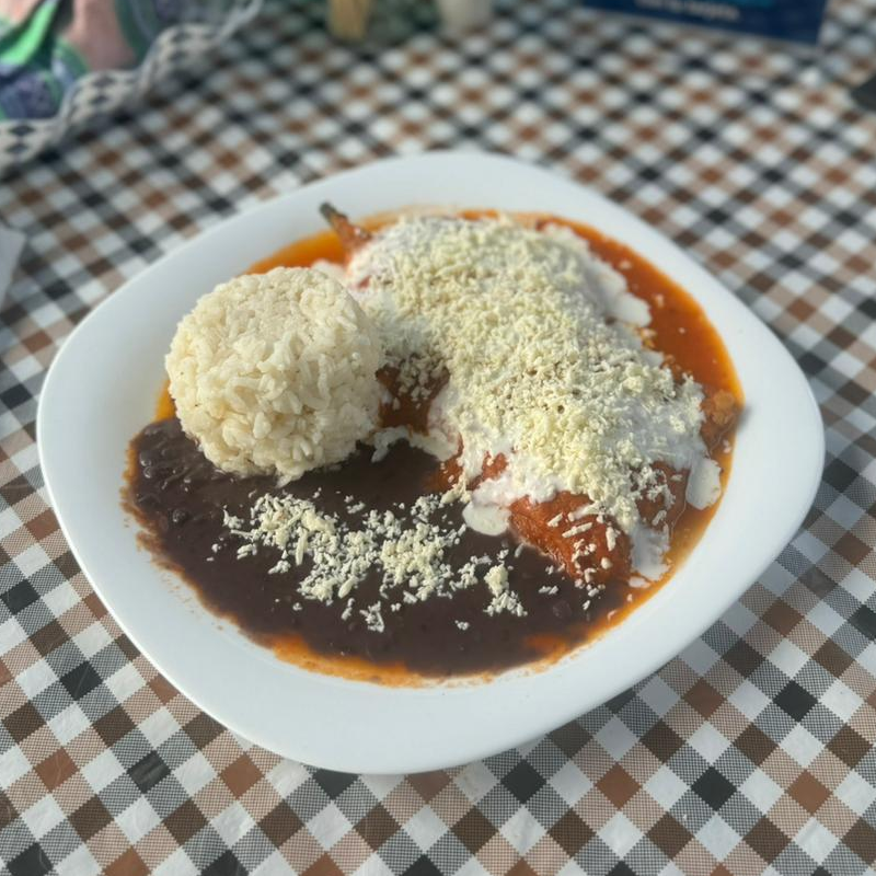 CHILES RELLENOS DE QUESO