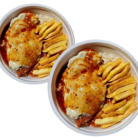 2 Marmitas com delicioso filé de frango à parmegiana acompanhadas de arroz branquinho soltinho e batata frita crocante. Obs.: Marmita tamanho P (500 ml), aprox. 400 gramas, serve 01 pessoa cada. Na promoção o cliente levará 4 marmitas pelo preço de 2