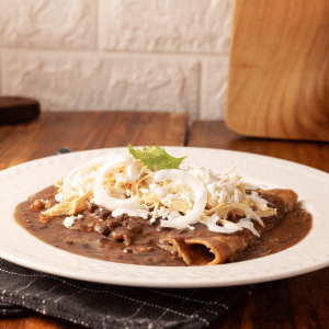Enfrijoladas de Pollo