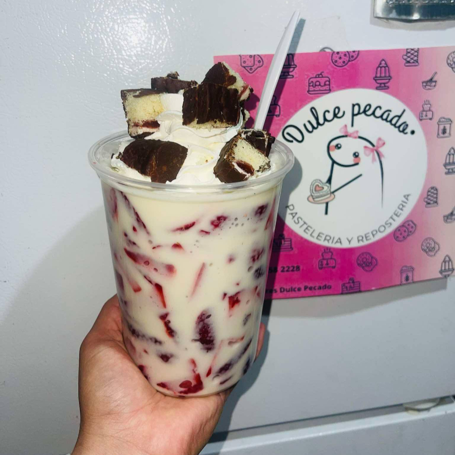 Fresas con Crema Grandes con Gansito