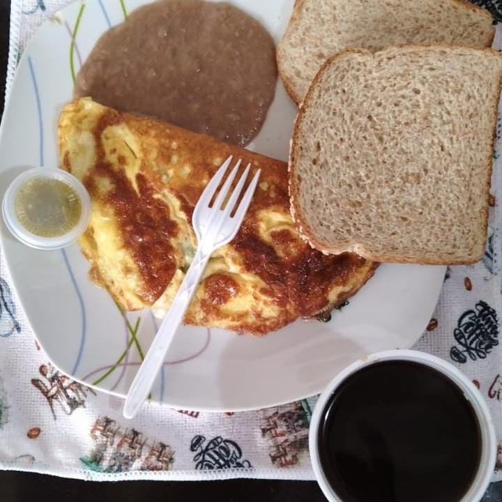 Omelette de Jamón C/ Queso Manchego o Queso Panela
