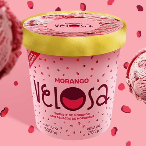 Sorvete de morango com pedaços selecionados da fruta dando um toque de frescor ao sabor.