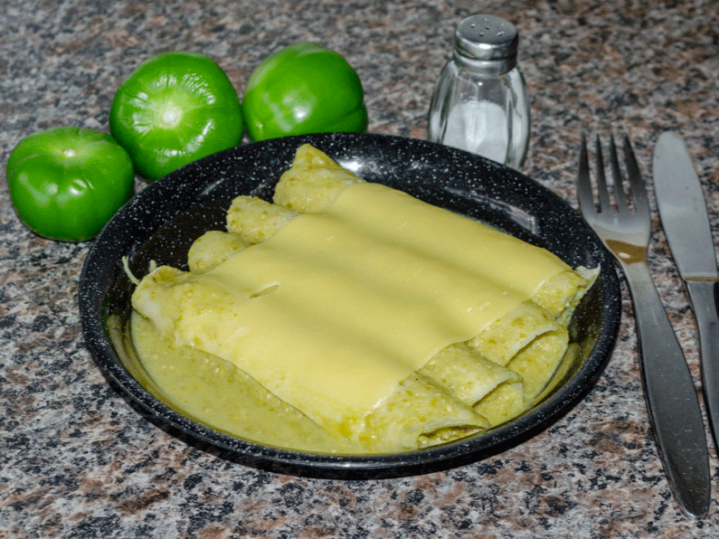 Enchilas Suizas de Pechuga de Pollo