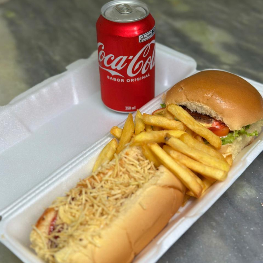 A COMBINAÇÃO PERFEITA PARA O SEU MOMENTO! O COMBO ACOMPANHA UM HABÚRGUER E UM CACHORRO QUENTE E UMA COCA-COLA LATA 350mL BEM GELADA REUNINDO TUDO QUE VOCÊ PRECISA PARA UMA REFEIÇÃO COMPLETA.