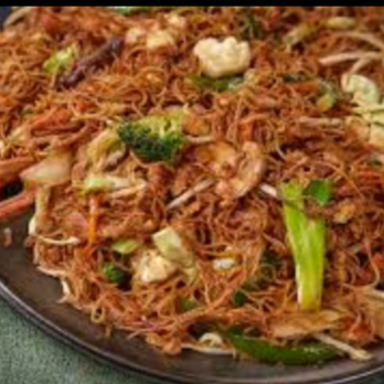 Carne e frango , repolho acelga cenoura pimentão grelhado ao molho shoyu