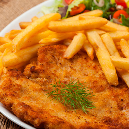 Pechuga Empanizada con Papas a la Francesa Onduald