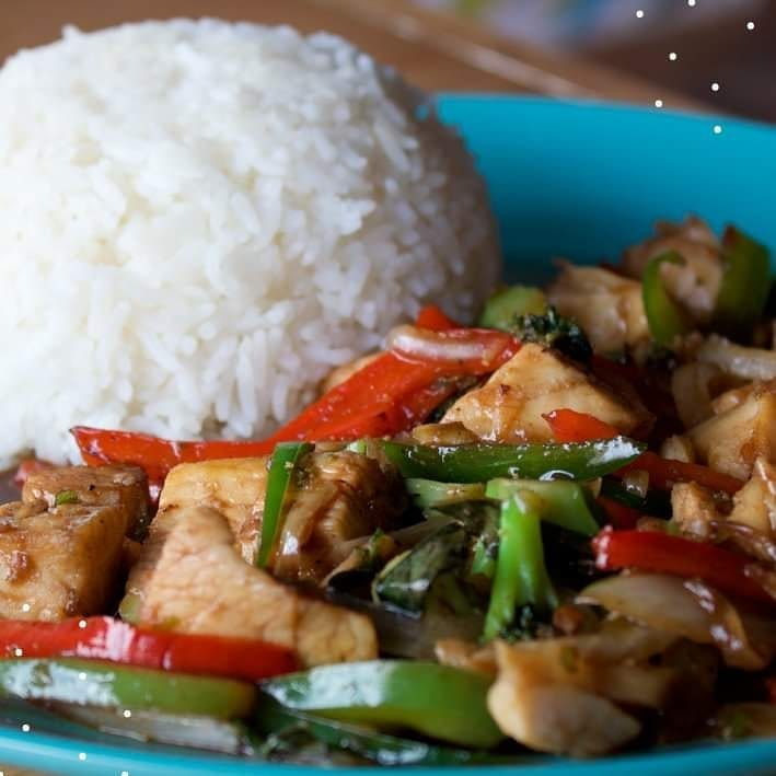 Pollo con Albahaca