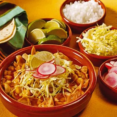 Pozole Rojo de Cerdo Chico