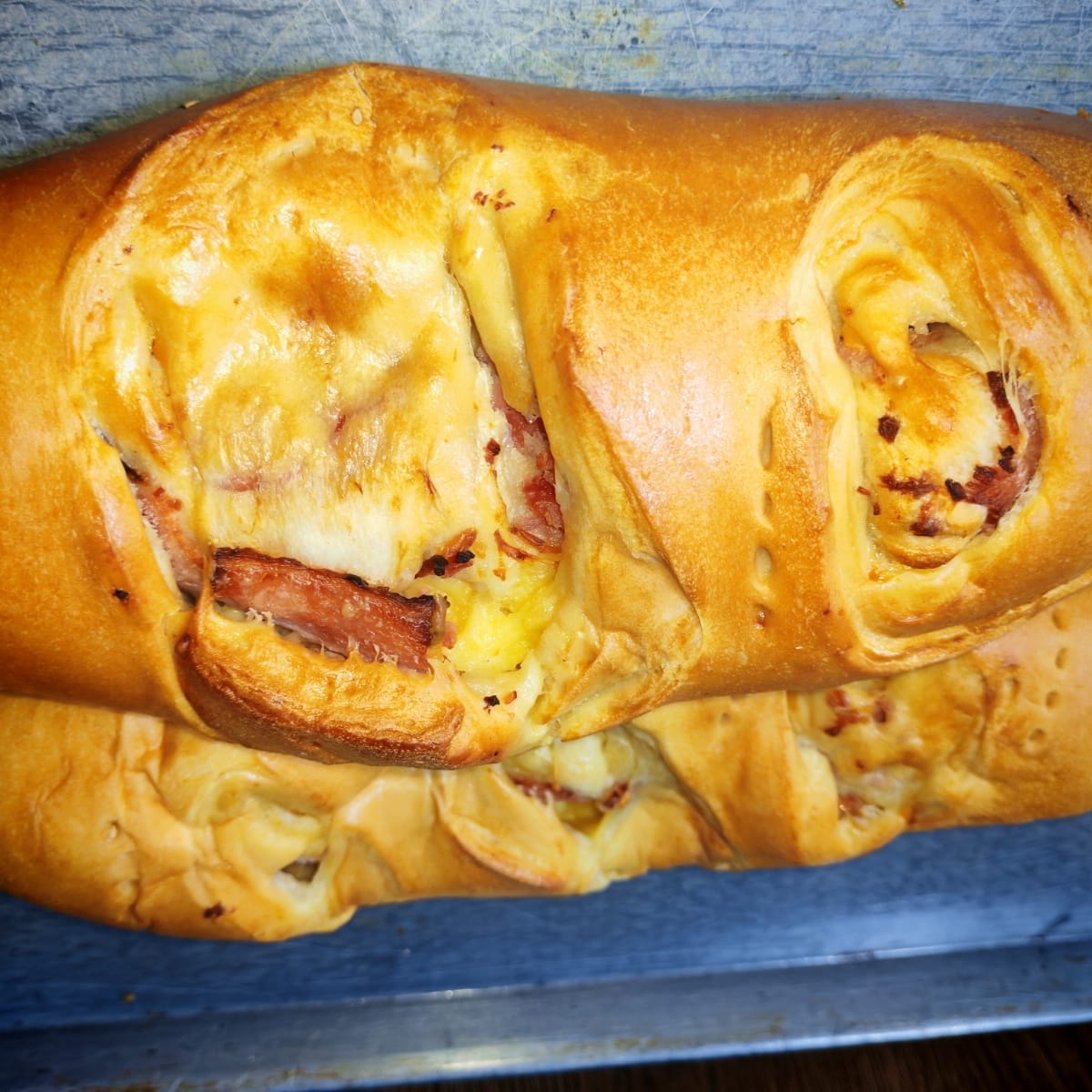 Pan de Tocino y Queso