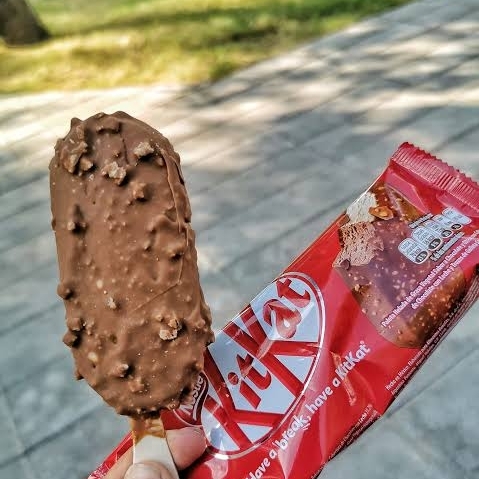 Paleta Helada Kitkat