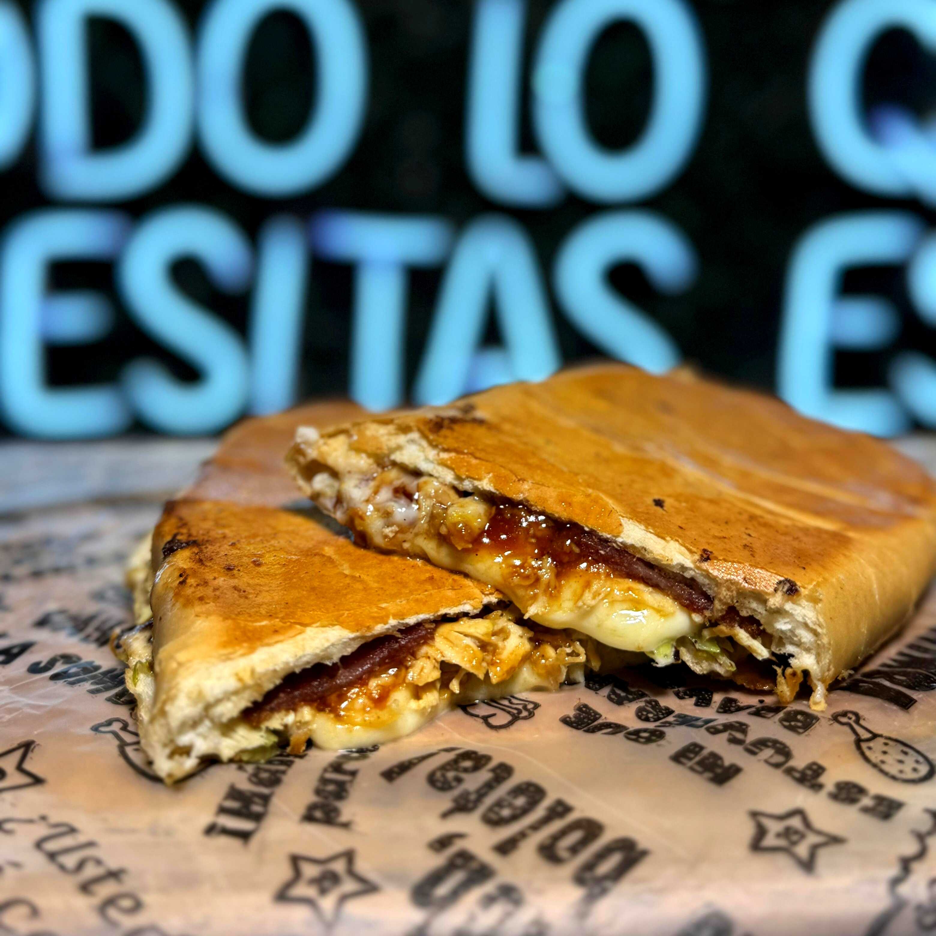 Sándwich Reina BBQ