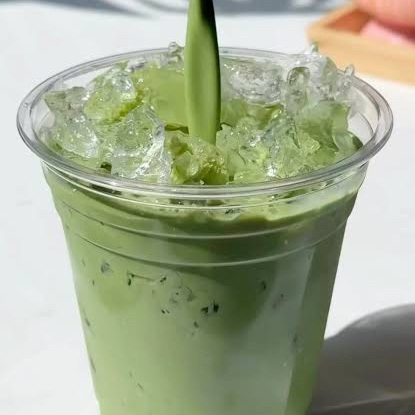 Matcha Latte Con Cold Foam
